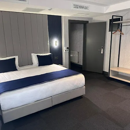 Hotel Lamore 3*